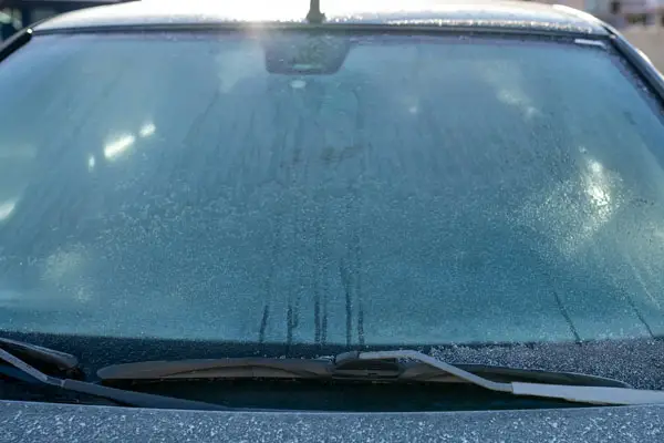 Window de-mist